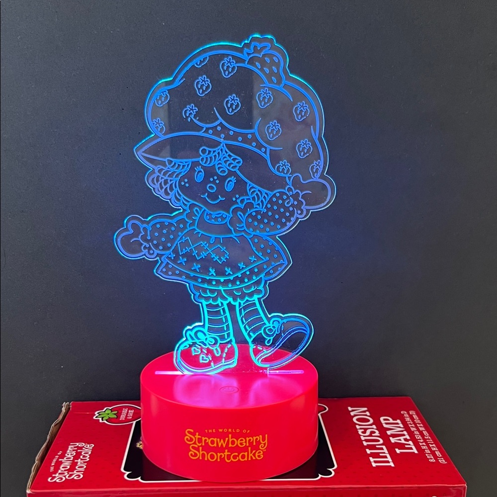 Strawberry Shortcake LED Lamp with Red Base
